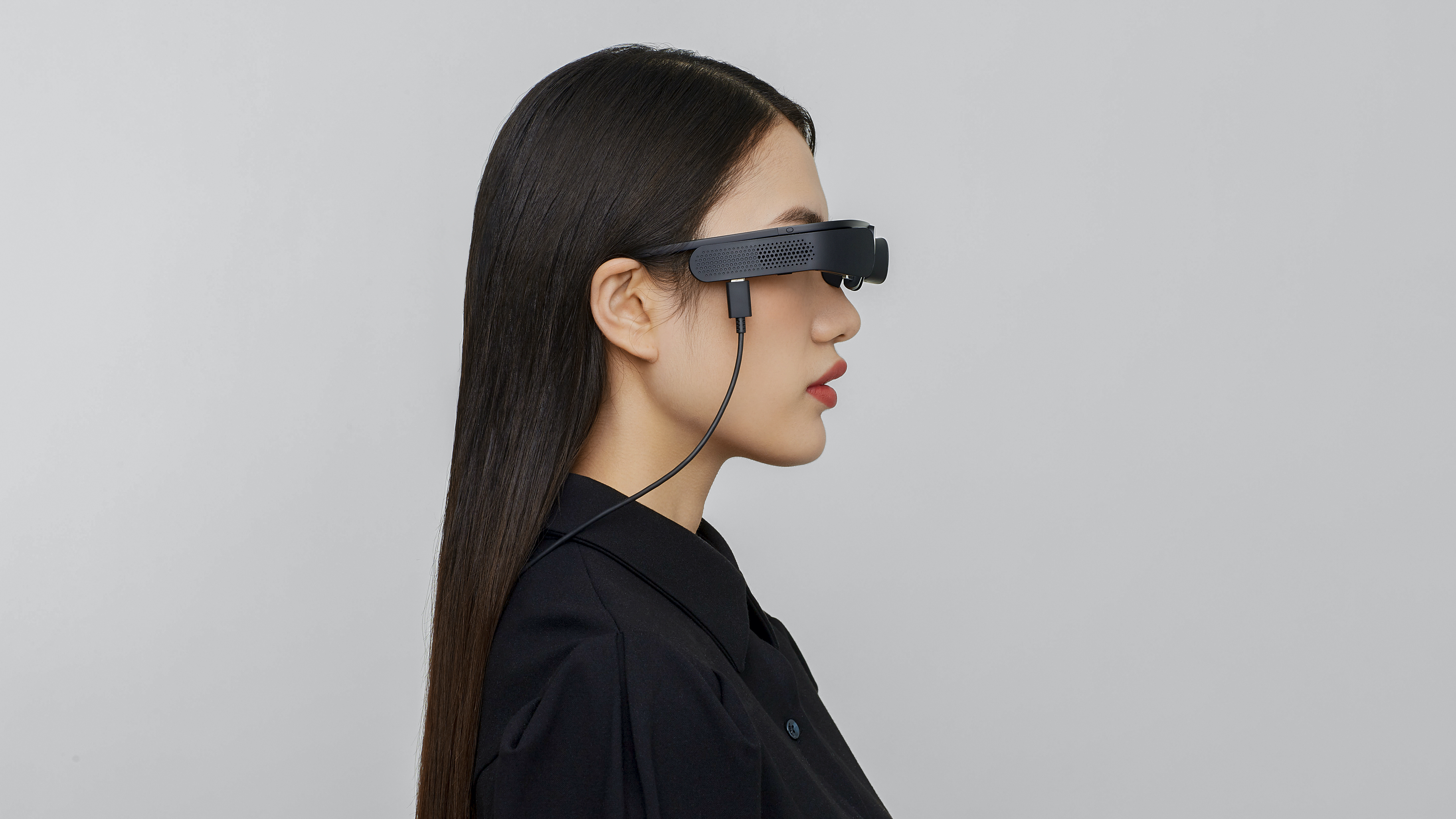 Soluzioni in AR per i nuovi Smart Glasses LEION di LLVision